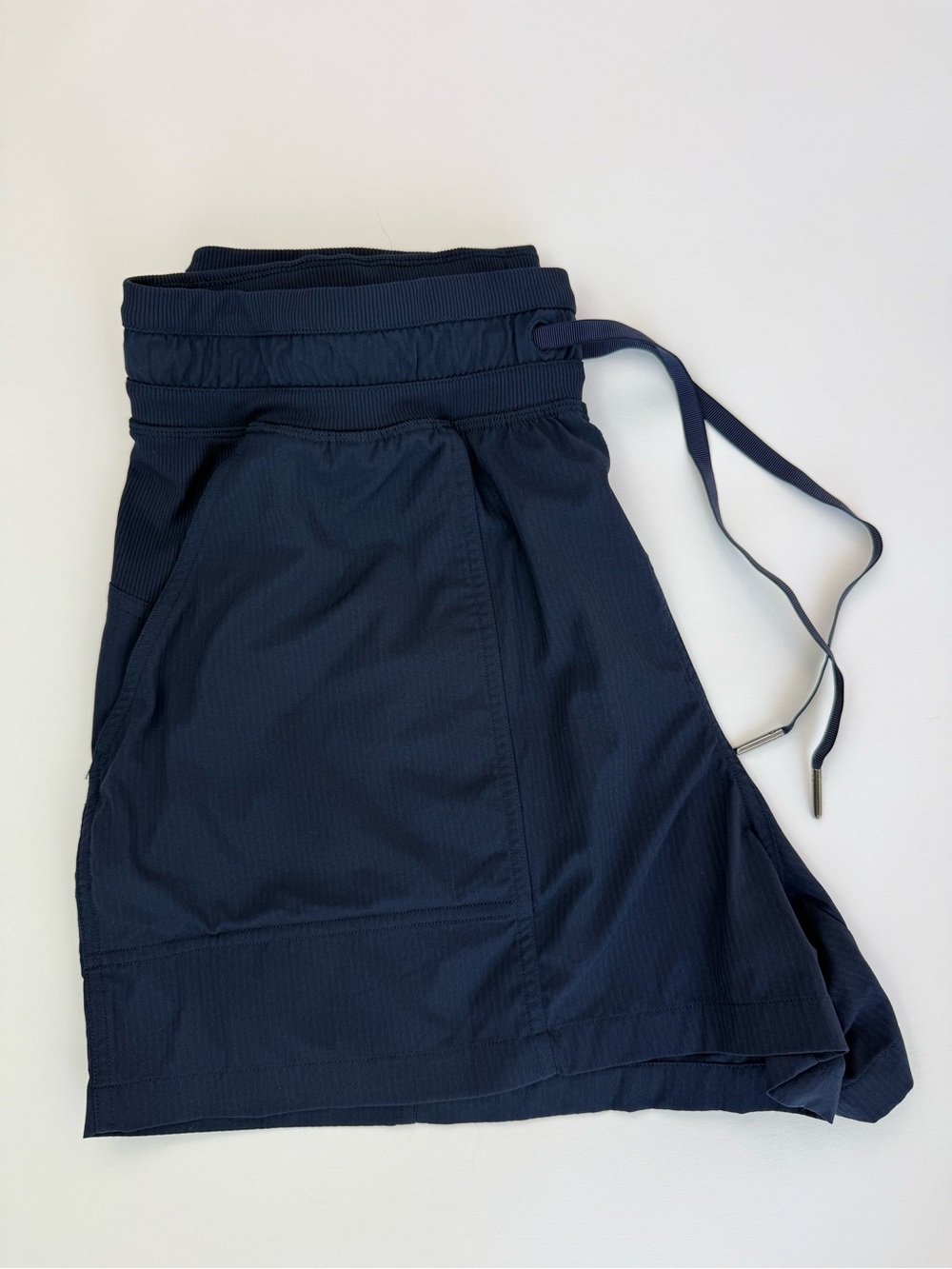 Lululemon Dance Studio High-Rise Short 3.5" True Navy sz 8